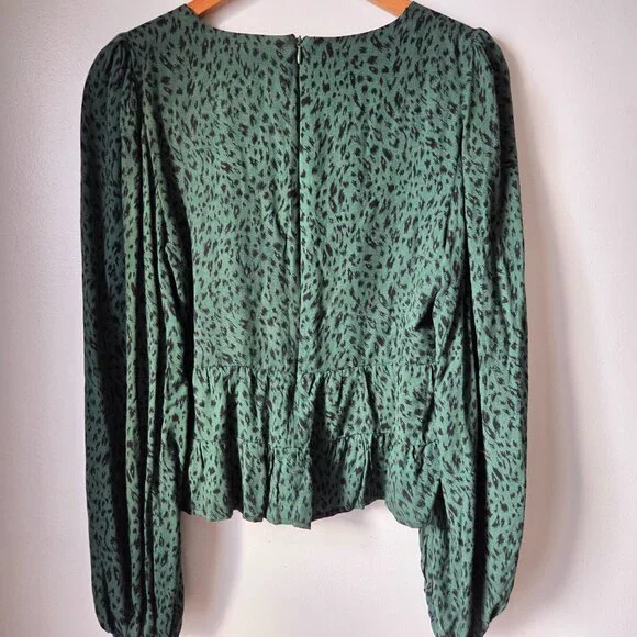 EUC AFRM SWEETHEART NECKLINE PEPLUM ANIMAL PRINT TOP SIZE M - Picture 4 of 16